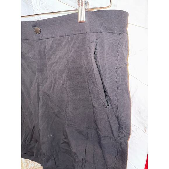 ATHLETA BLACK SIZE 12 shorts - Picture 2 of 4